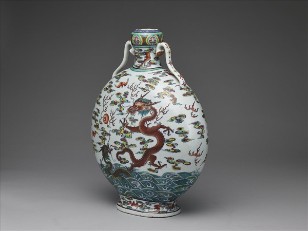 鬥彩龍紋雙耳扁瓶