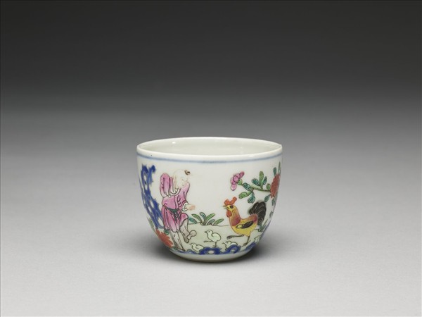 粉彩雞缸杯