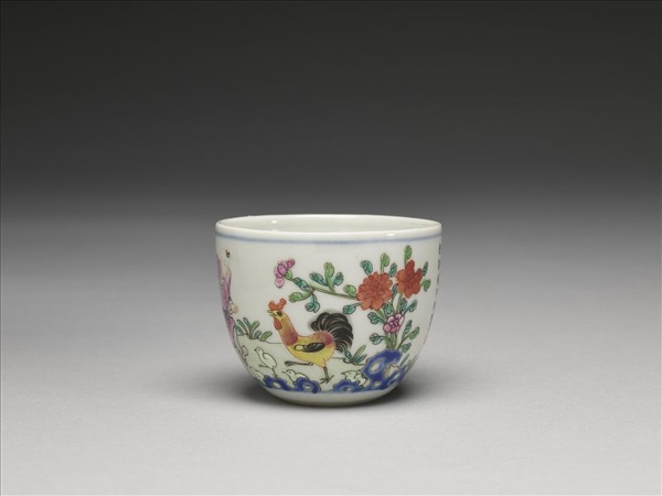 粉彩雞缸杯