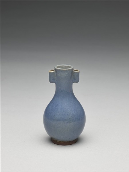 天藍貫耳瓶