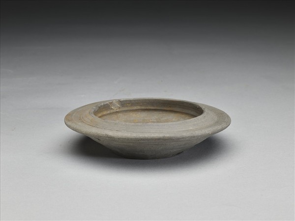 灰陶盂