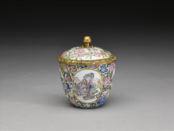 銅胎畫琺瑯山水花卉杯