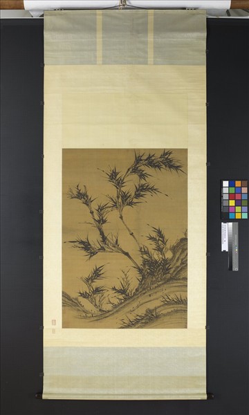 五代南唐李坡風竹　軸