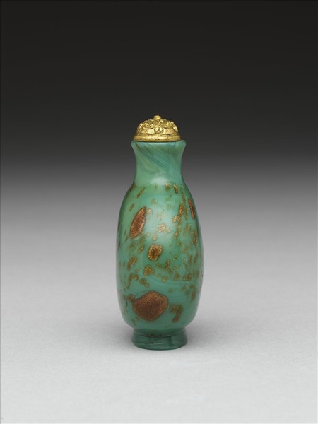 綠玻璃灑金星鼻煙壺