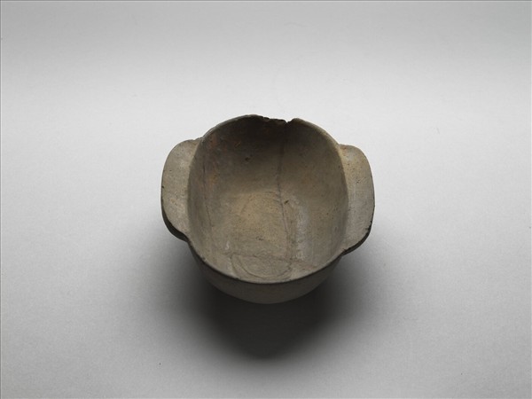 灰陶耳杯