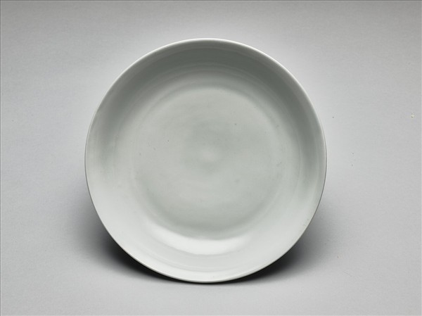 霽青釉劃花雙龍紋白裡盤