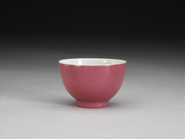 胭脂紅彩酒圓無款