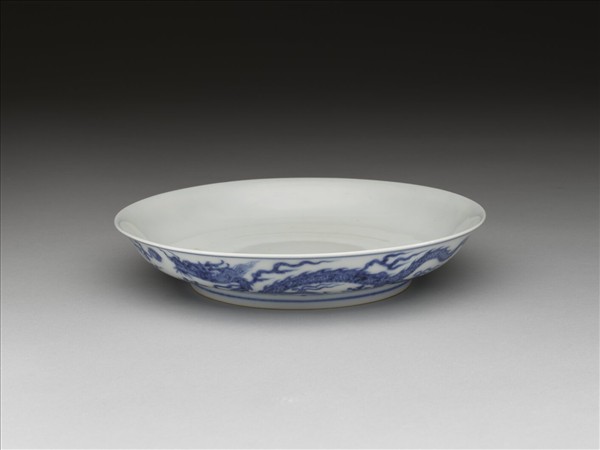 青花雙龍戲珠紋盤