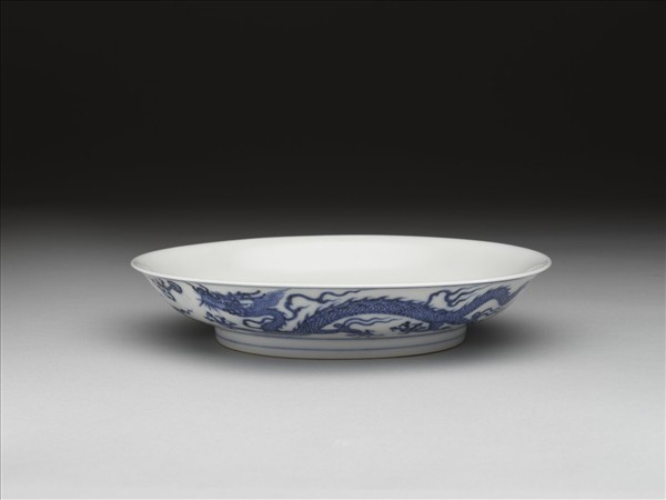 青花雙龍戲珠紋盤