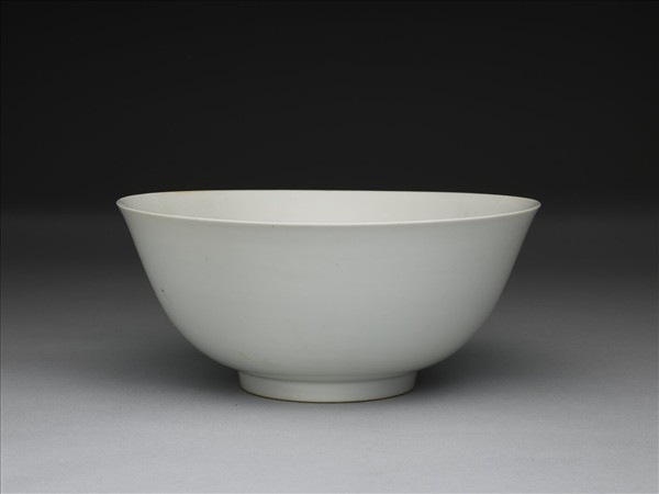 甜白釉碗