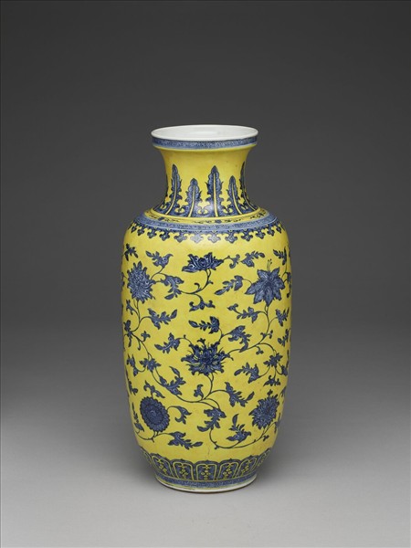 黃地青花四季花卉紋瓶
