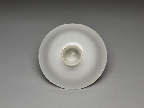 甜白釉雙龍紋高足碗