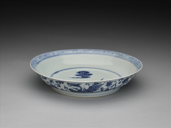 青花穿花雙鳳雲紋盤