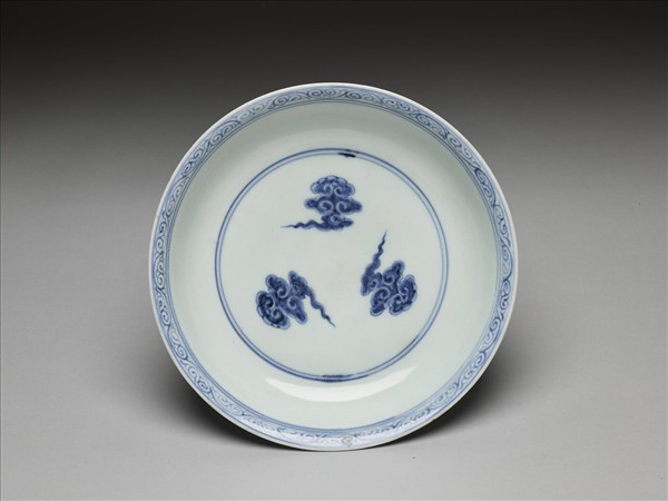 青花穿花雙鳳雲紋盤