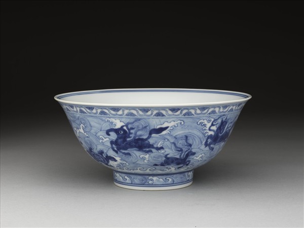 青花海獸紋碗