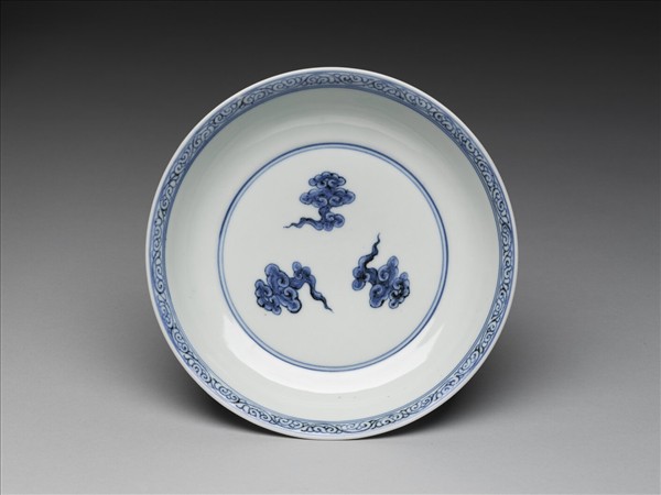 青花穿花雙鳳雲紋盤