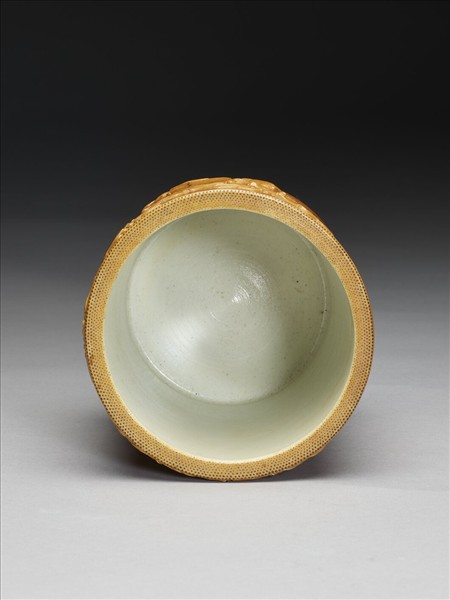 仿雕竹黃釉竹紋筆筒