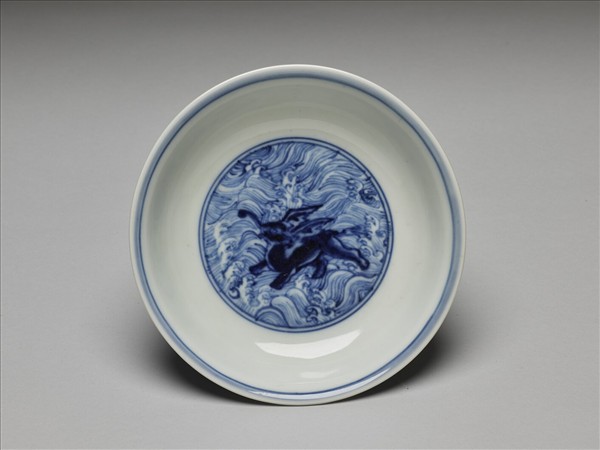 青花波濤海獸紋盤