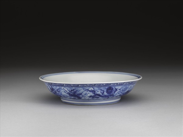 青花波濤海獸紋盤