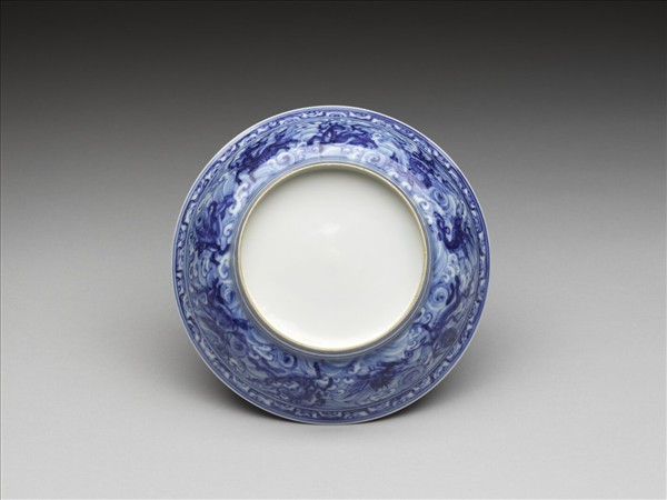 青花波濤海獸紋盤
