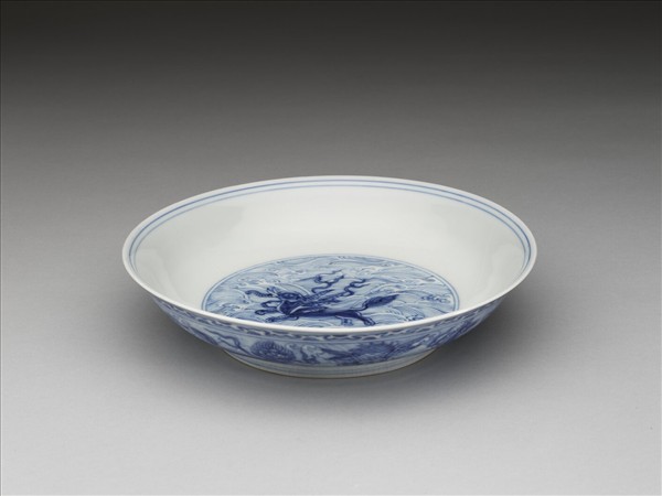 青花波濤海獸紋盤