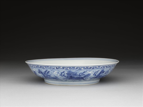 青花波濤海獸紋盤