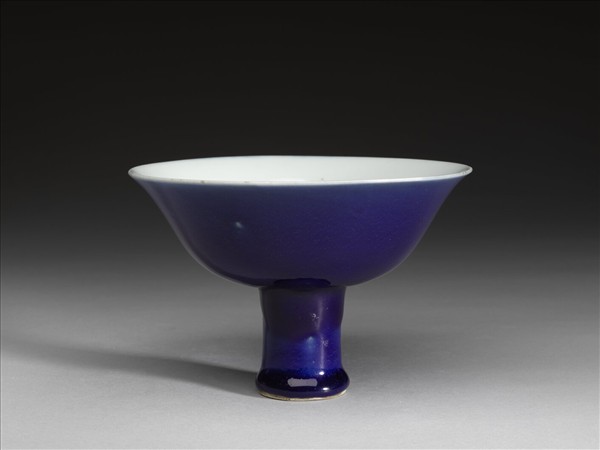 霽青釉高足碗