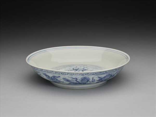 青花波濤海獸紋盤