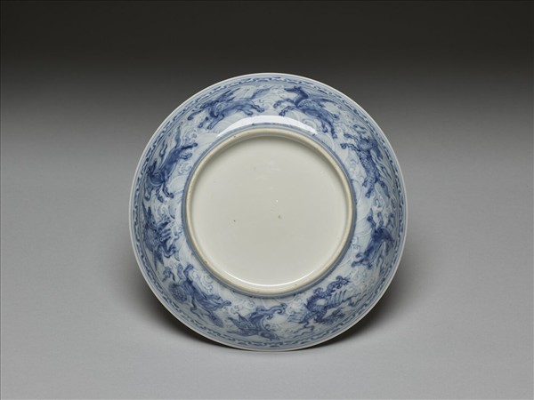 青花波濤海獸紋盤