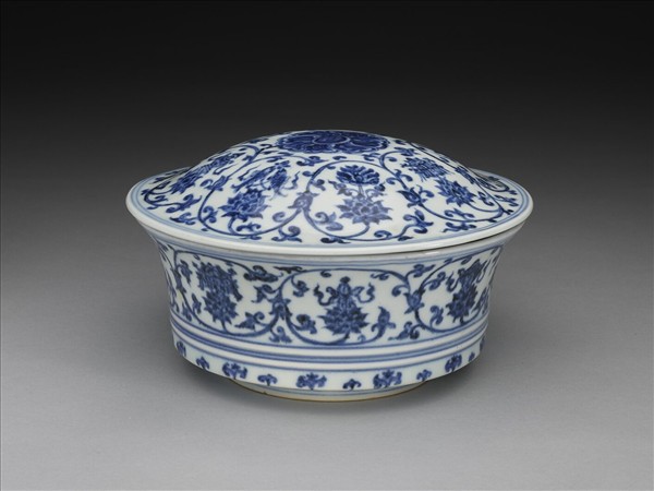 青花八寶番蓮紋蓋碗