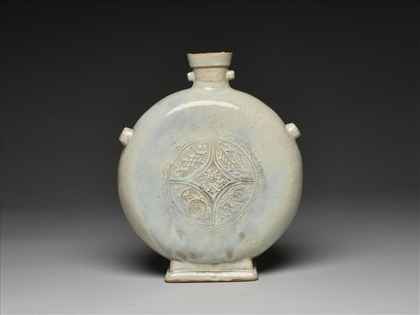 白釉印花八寶紋扁壺