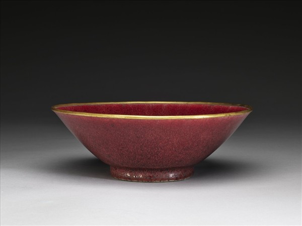 霽紅釉碗
