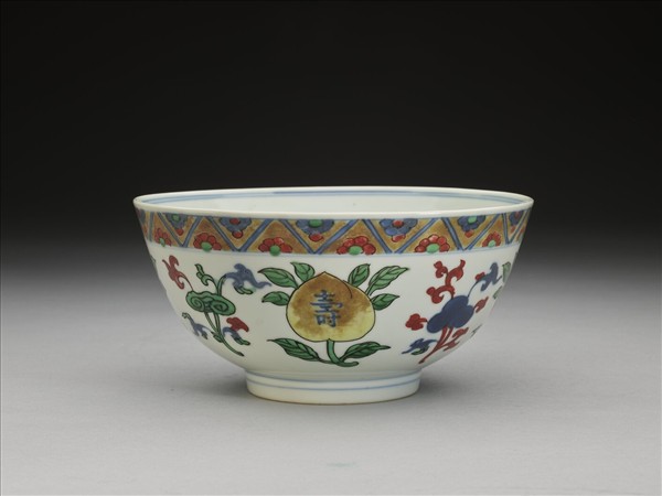 五彩靈芝壽字紋碗