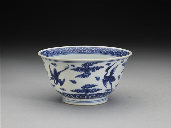 青花雲鶴紋碗