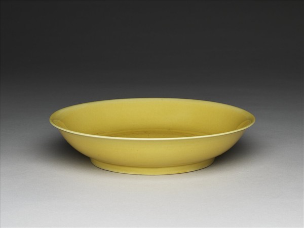 黃釉盤