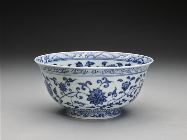 青花花卉紋碗
