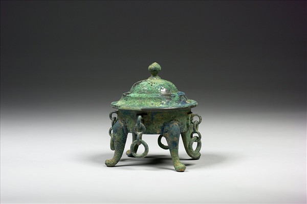 銅四足提鍊香薰