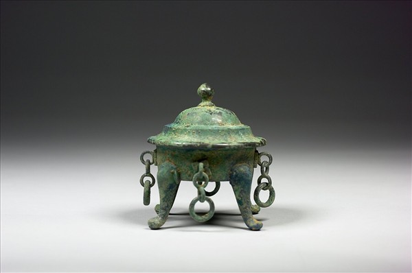 銅四足提鍊香薰