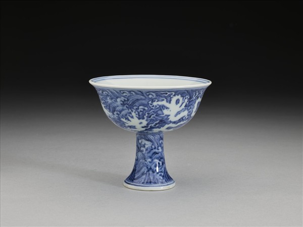 青花龍紋高足鍾