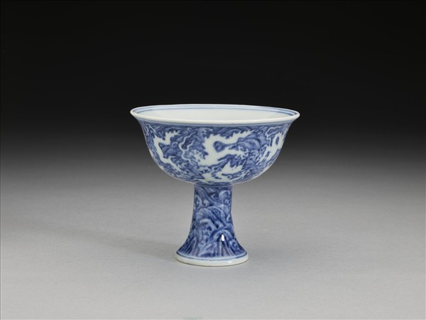 青花龍紋高足鍾