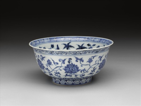 青花花卉紋碗