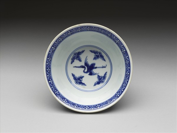 青花雲鶴紋碗