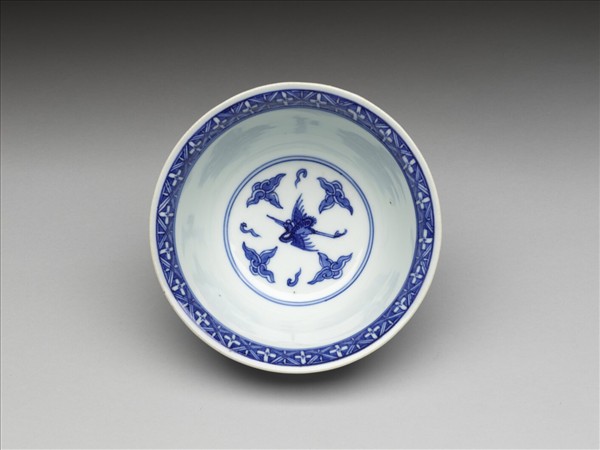 青花雲鶴紋碗