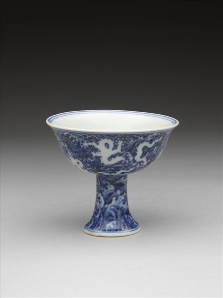 青花龍紋高足鍾