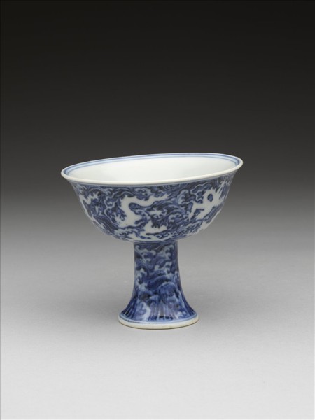 青花龍紋高足鍾