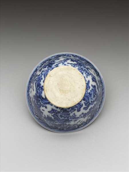 青花龍紋高足鍾