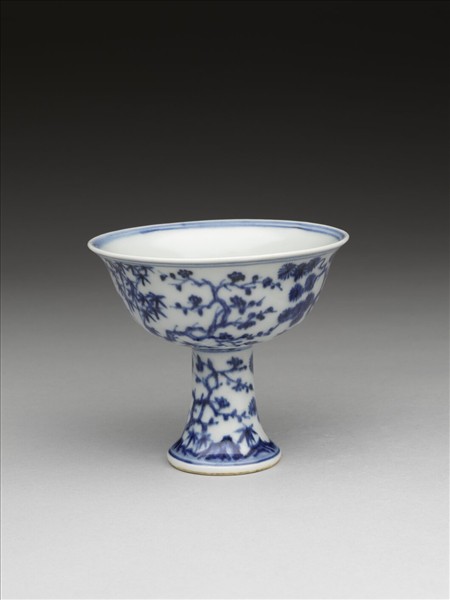 青花歲寒三友圖高足杯