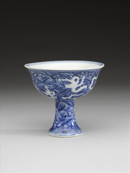 青花龍紋高足鍾