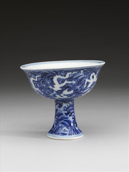 青花龍紋高足鍾