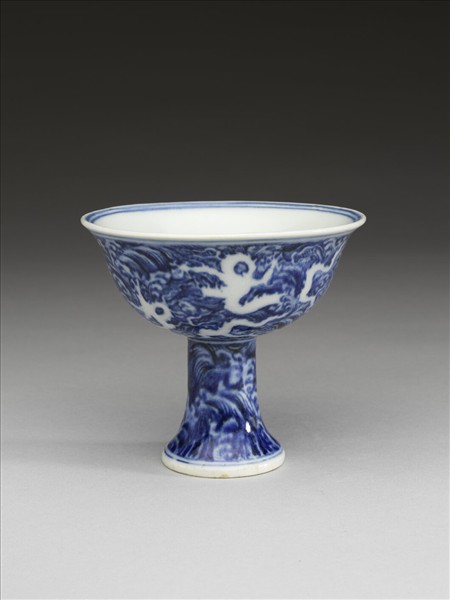 青花龍紋高足鍾